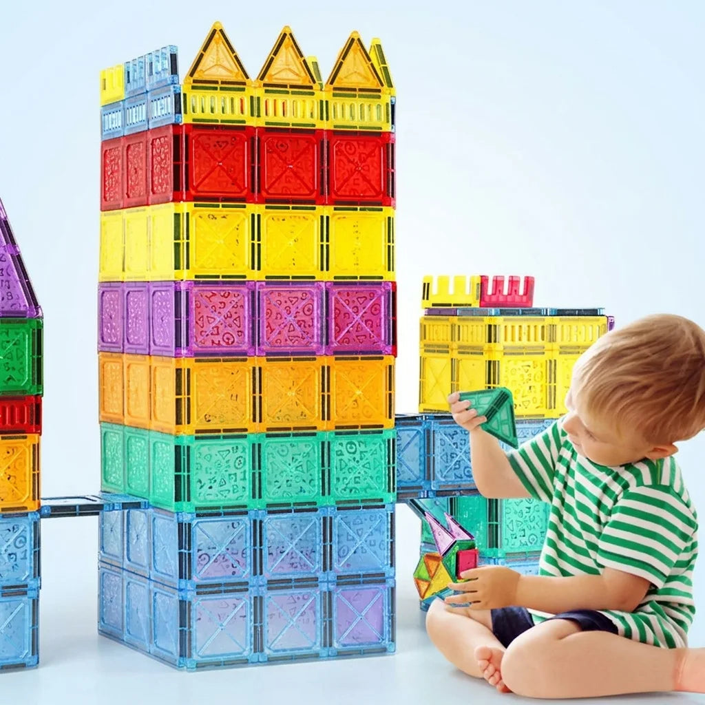 Magnetic building tiles